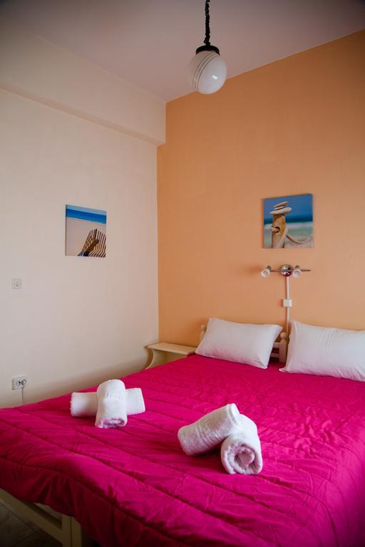 ספצס Theo Studios & Apartments מראה חיצוני תמונה