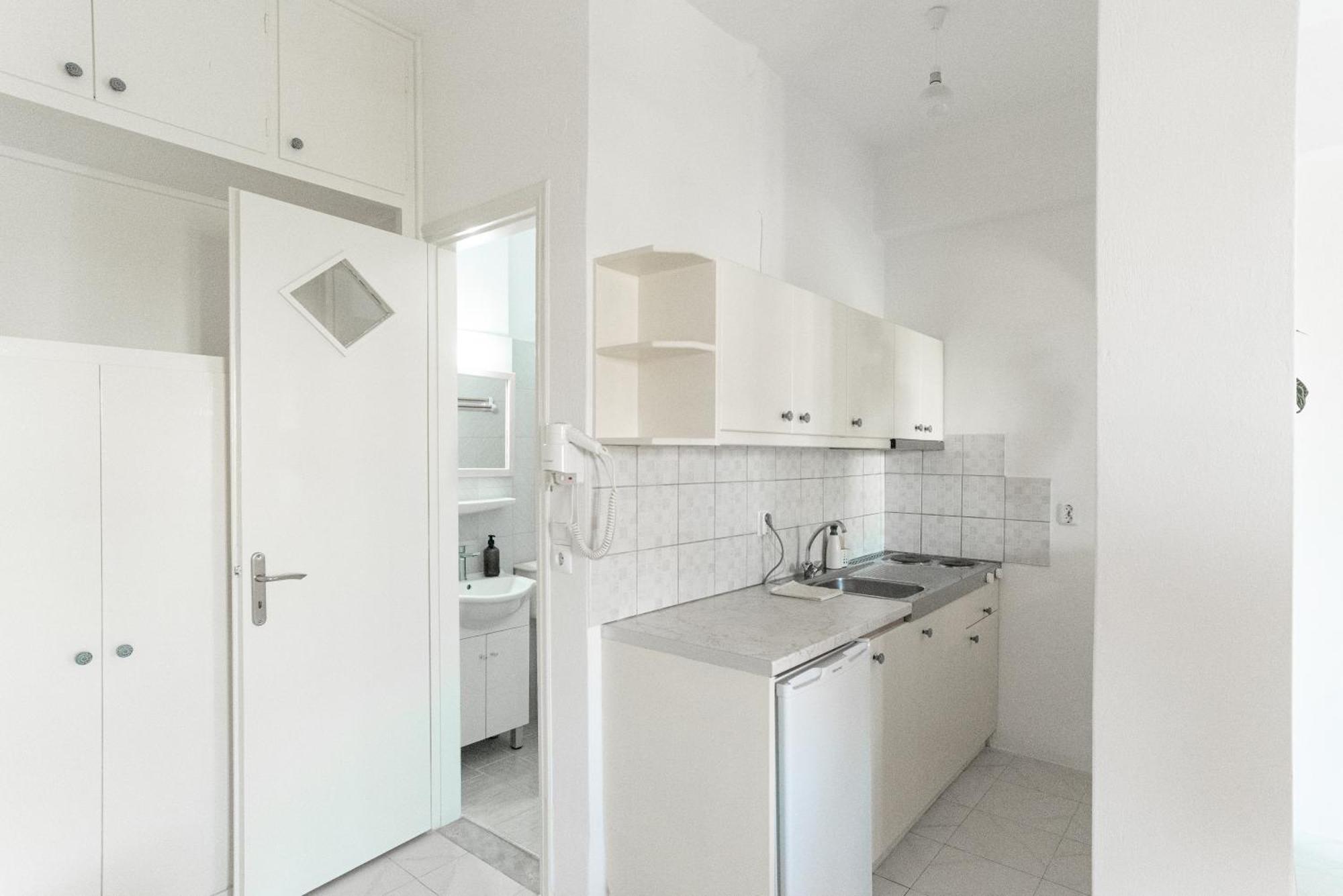 ספצס Theo Studios & Apartments מראה חיצוני תמונה