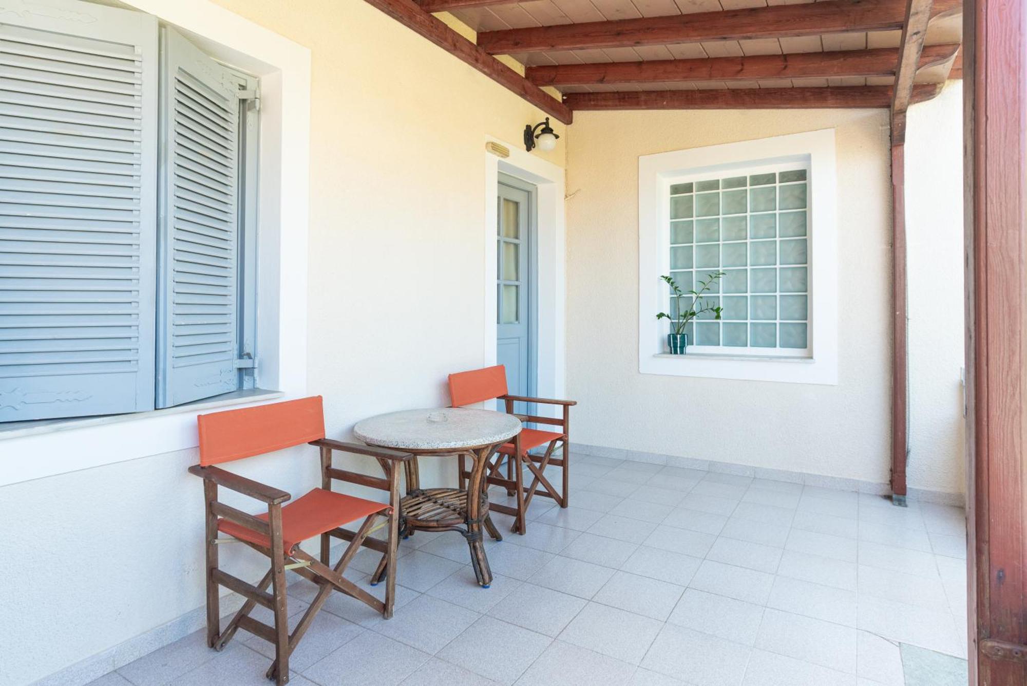 ספצס Theo Studios & Apartments מראה חיצוני תמונה