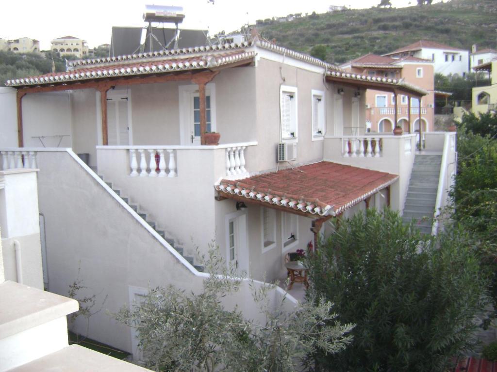 ספצס Theo Studios & Apartments מראה חיצוני תמונה
