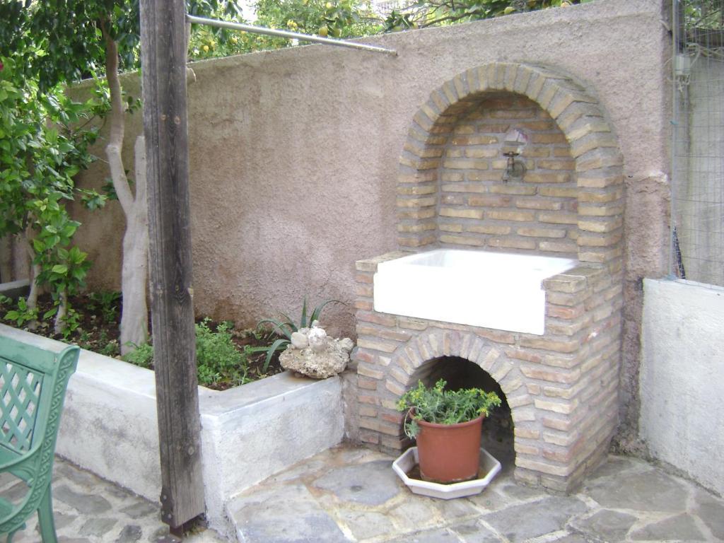 ספצס Theo Studios & Apartments מראה חיצוני תמונה