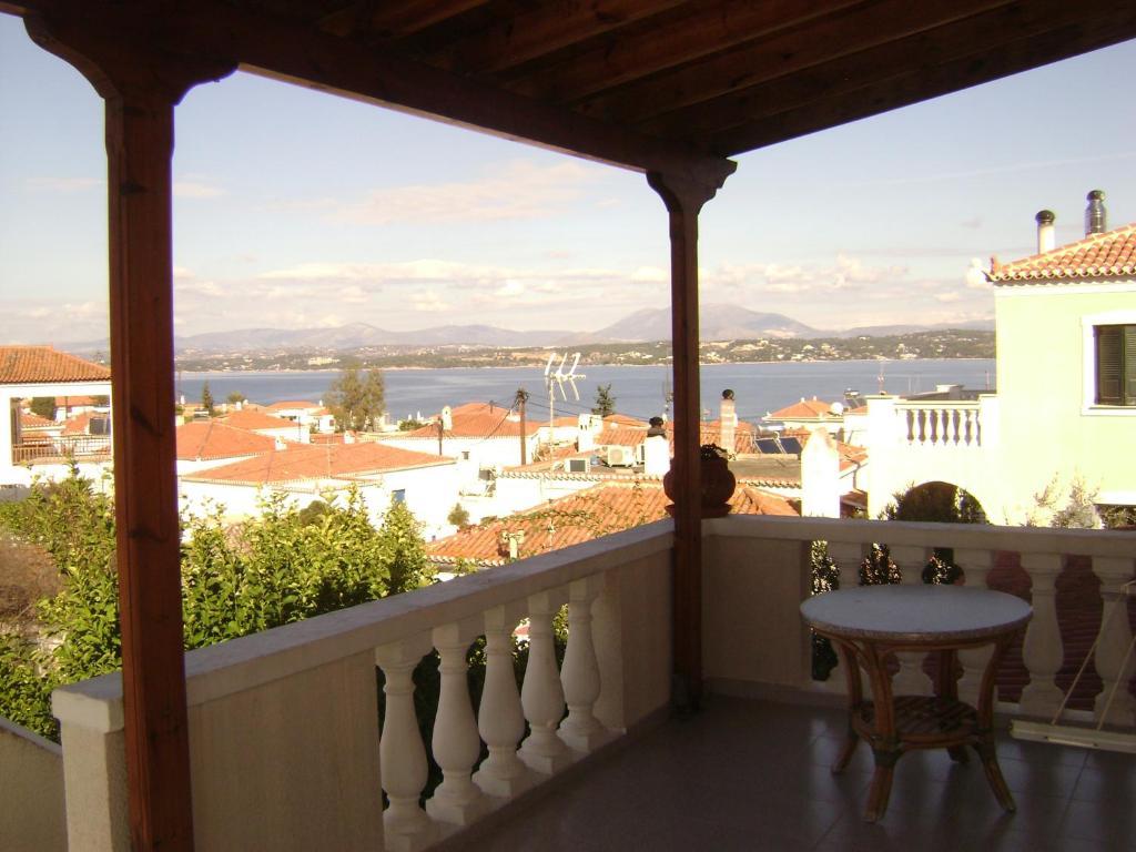 ספצס Theo Studios & Apartments מראה חיצוני תמונה