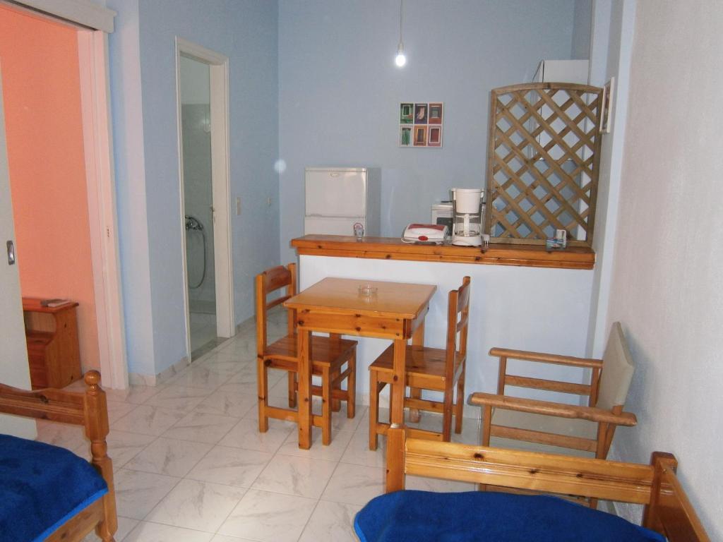 ספצס Theo Studios & Apartments חדר תמונה